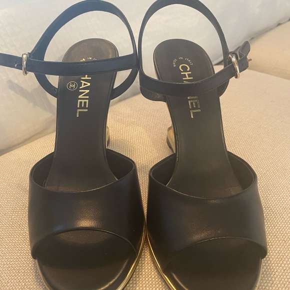 Chanel "Crystal Clear" Wedge Black Lambskin 38.5 - Picture 15 of 15